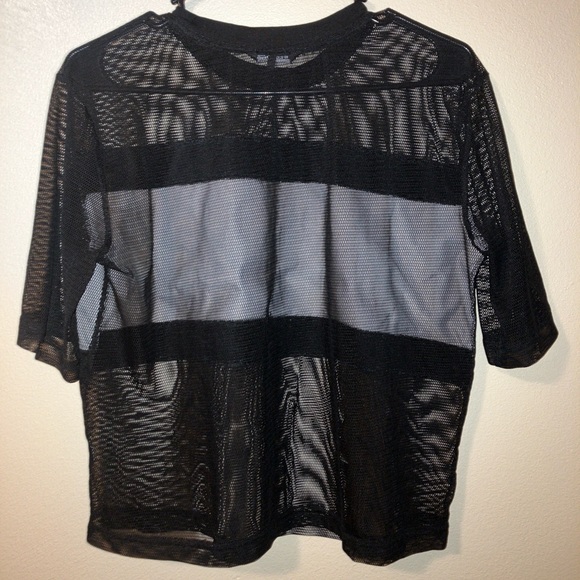 BeBe Mesh short sleeve top - Picture 3 of 4